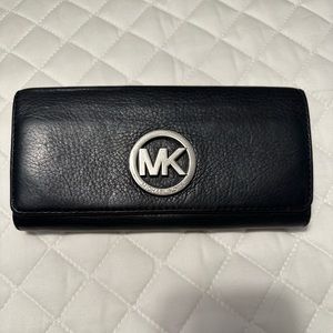 Micheal Kors wallet